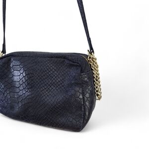 Dark Navy Genuine Leather Crossbody Bag – Python Texture Double-Zip